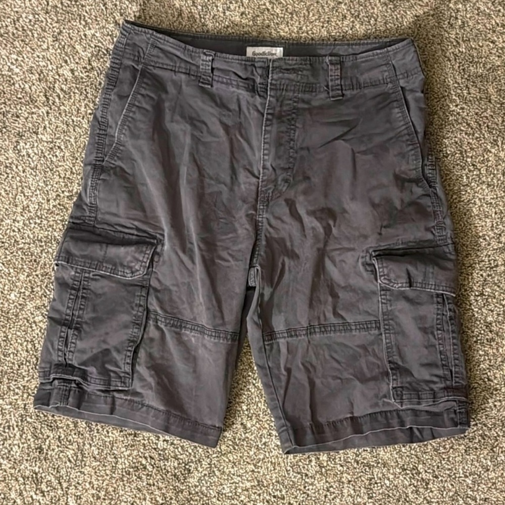 USED GOODFELLOW CARGO SHORTS - GRAY - SIZE: 32